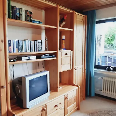 Relaxing In With Furnished Garden Apartment *